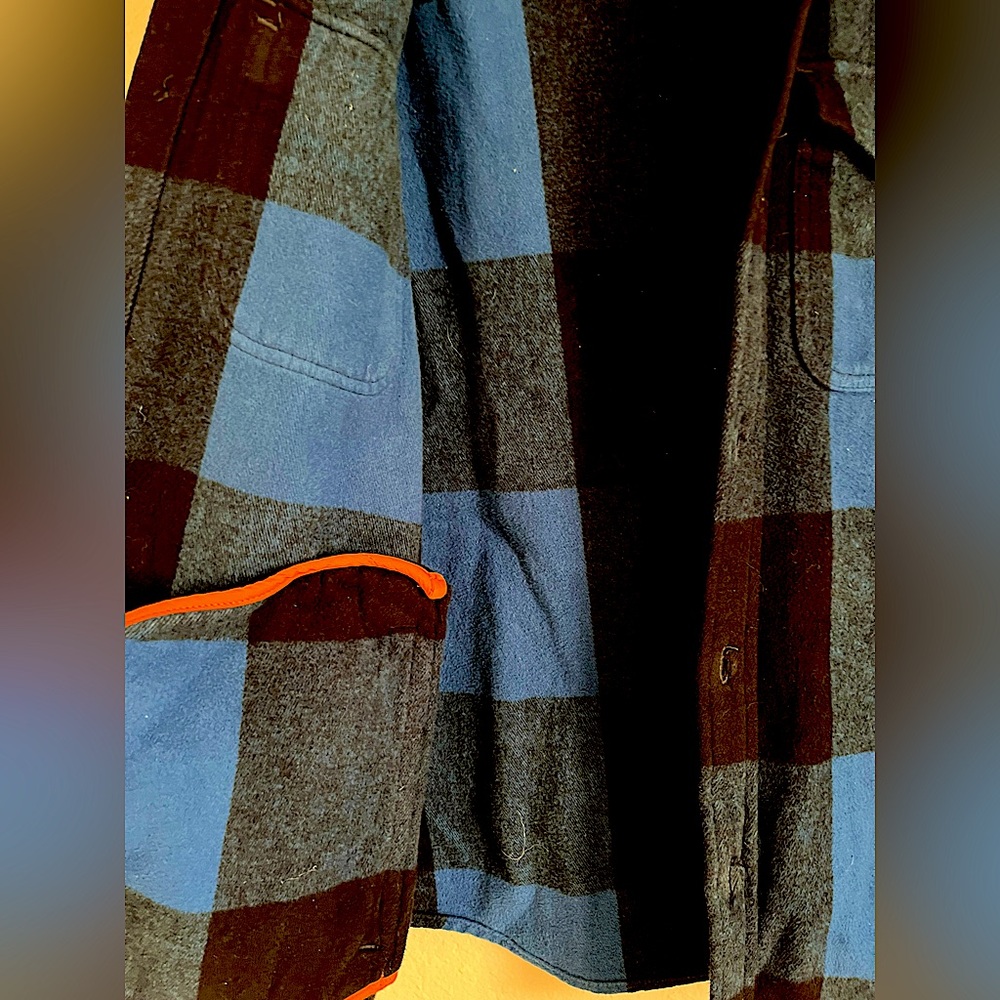 Abercrombie and Fitch plaid shaket - Picture 3 of 5